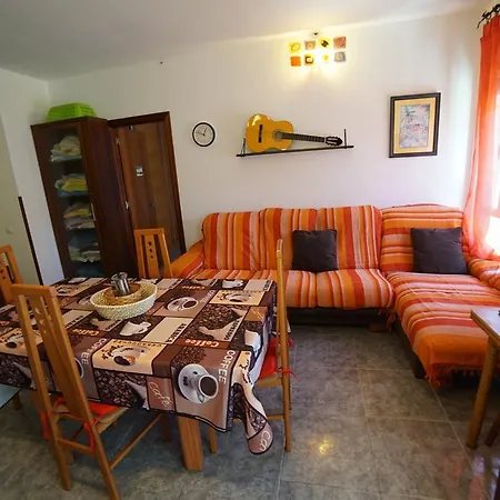 Lorenzo's Bed & Surf Apartamento